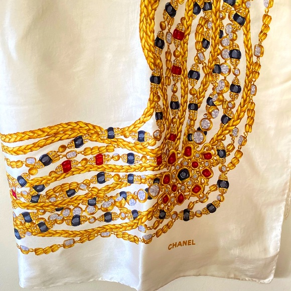 Vintage CHANEL Silk Scarf - Picture 6 of 8